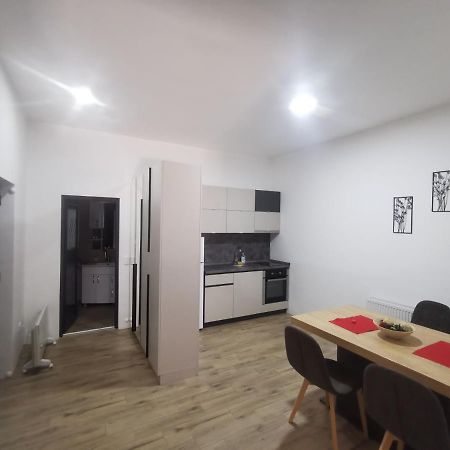 Restoran Due Punti Apartment Kursumlija ภายนอก รูปภาพ