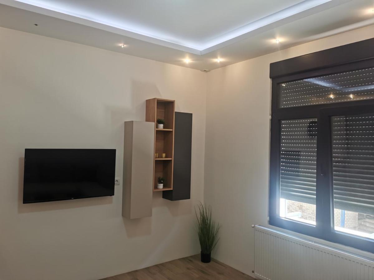 Restoran Due Punti Apartment Kursumlija ภายนอก รูปภาพ